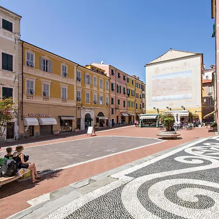 2 Bedroom Stunning In Imperia